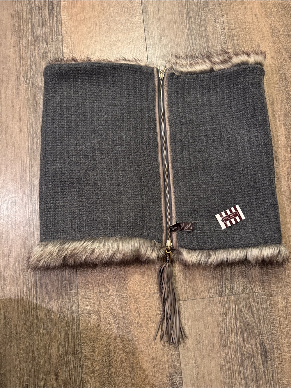henri bendel Brown Faux Fur & Cashmere Reversible Collar with Tassel Zip Pull - Picture 13 of 14
